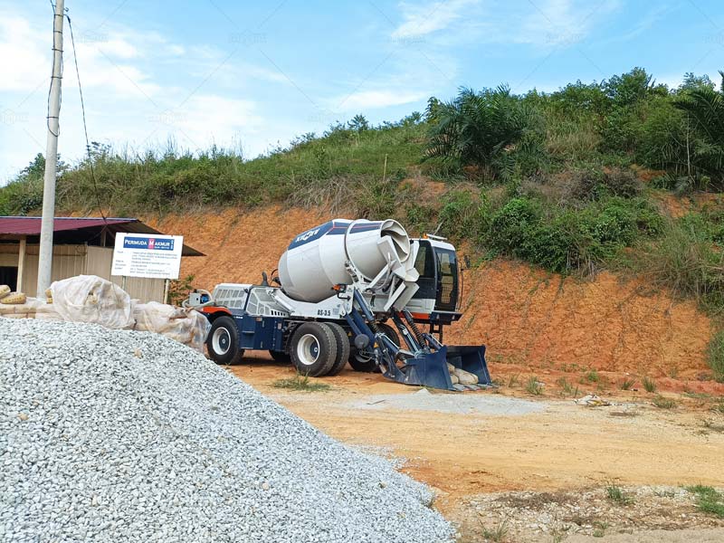 Self-Loading Concrete Mixer